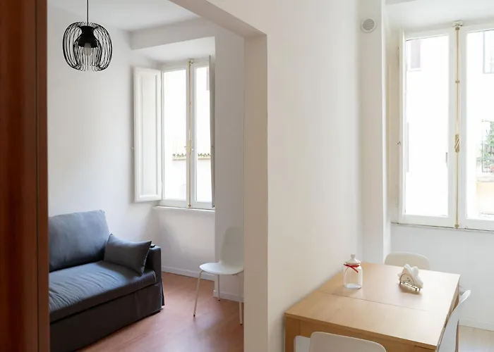 Rossovino A Apartment